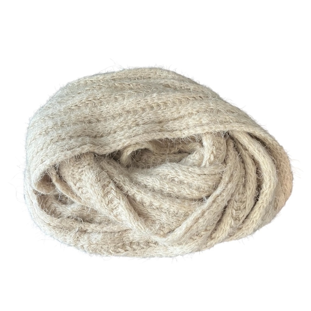 NWT Altar’d State Fuzzy Infinity Scarf